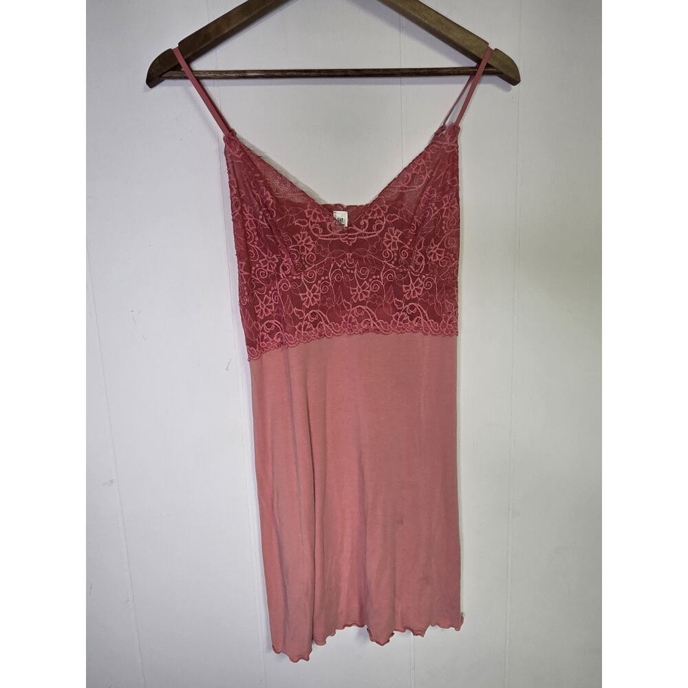 GAP Body Lace Slip Dress Pink V Neck Night Dress Size Small.